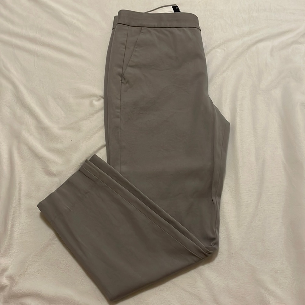 Women’s slim fit pants
